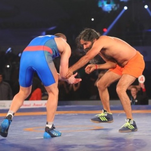 Baba Ramdev pummels Olympic silver medallist Andrey Stadnik in wrestling match