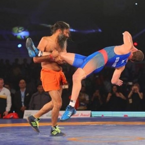 Baba Radmev shows Olympic wrestling champ how it's done!