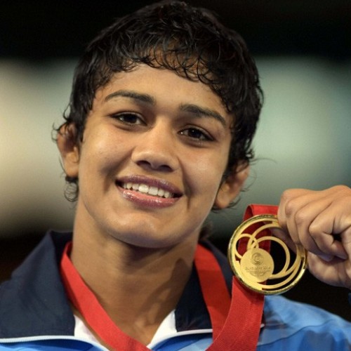 Babita Phogat loses real 'Dangal' in 46 seconds!